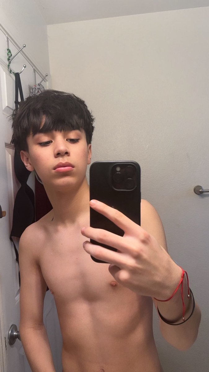 _twxink's tweet photo. hmu to buy content https://t.co/6ApYgNoCh1