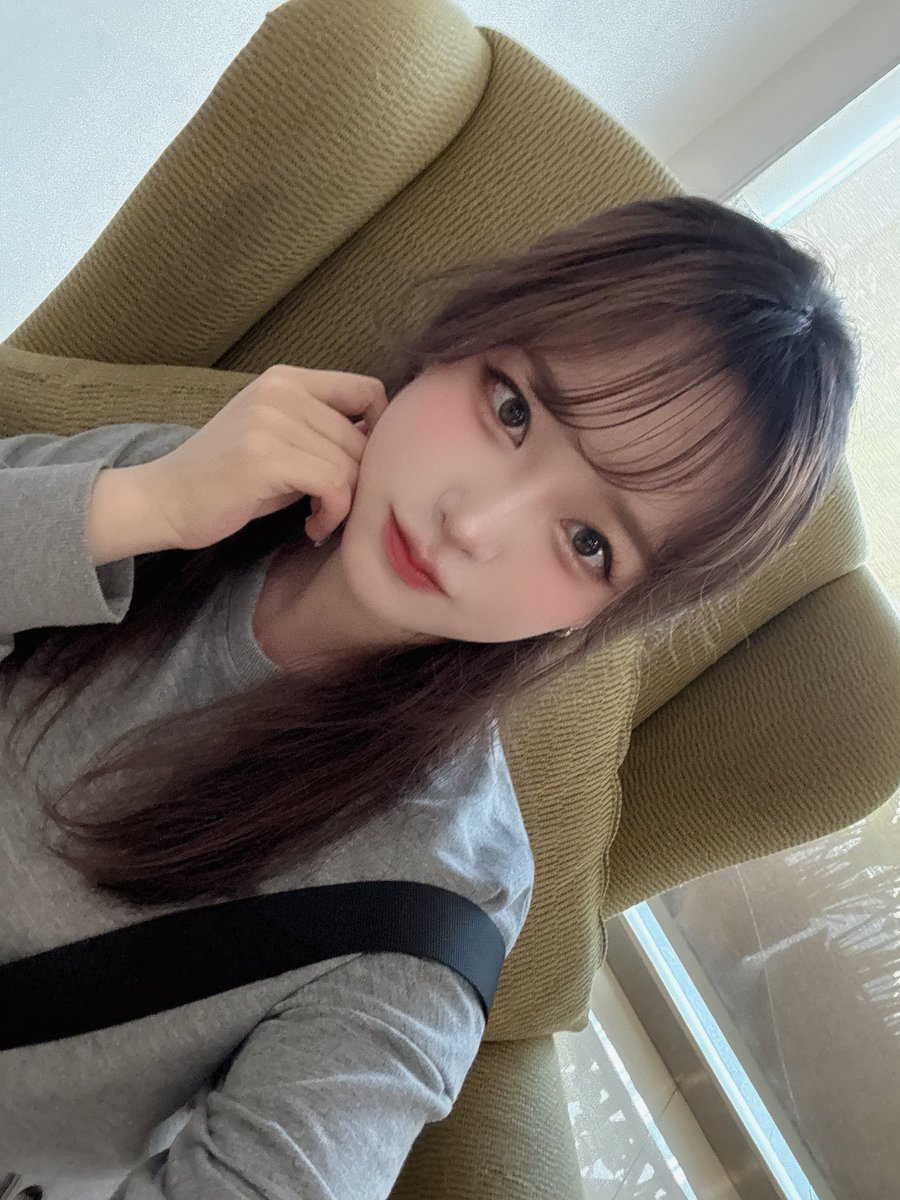 tomiaaaaa's tweet photo. 🇮🇩
Akhirnya kita bisa ketemu langsung 🥹💙
Aku akan mengadakan Meet &amp; Greet di
📍 Akihabara Cafe
(Akihabara Cafe - Multi Mall of Indonesia, Kelapa Gading)
🕐 Jam 1 siang
Jujur aku excited banget dan sudah tidak sabar ngobrol, foto-foto, dan menghabiskan waktu bersama kalian ✨ https://t.co/TaXp4ZqNW7