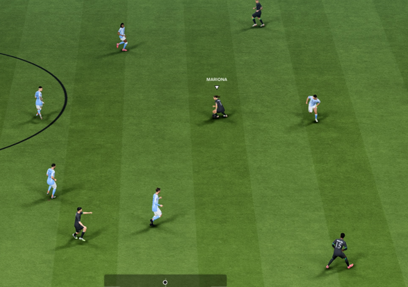 xbleu7's tweet photo. yeah maybe we shouldn't see the opponents ball and field lines https://t.co/G8doVeHjfB