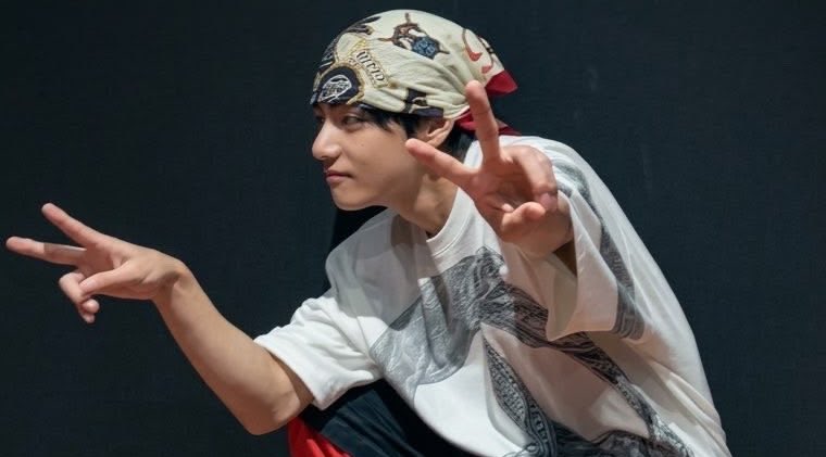 lulu vai ver o bts tweet media
