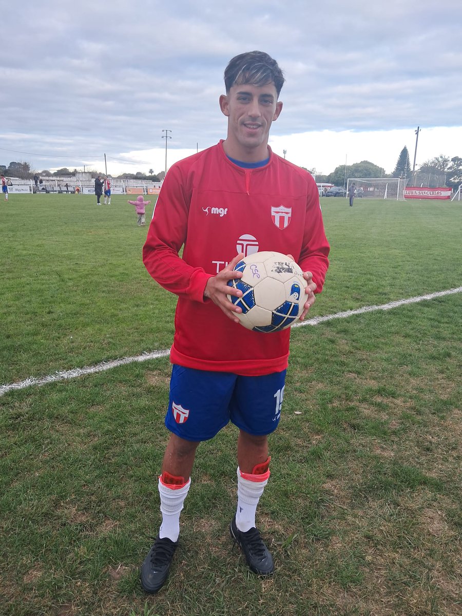 gildocabrera's tweet photo. EL "TANQUE" MARTIN LAZO SE LLEVÓ LA PELOTA
Por la tercera fecha en #CopaA @copadeclubesOFI @OFIUruguay @clubsancarlos goleó a huracán de 33 por  6 a 0. El "Tanque" se llevó la pelota. Convirtió a los 7' 22' y 63' minutos. Llegó a 5 goles en la Copa. Martin Lazo intratable !!! https://t.co/tkZREm9q47