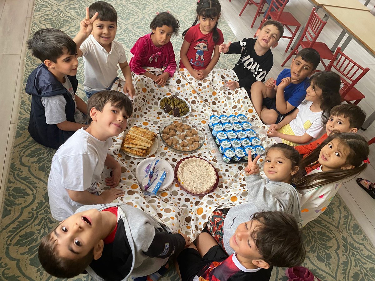 DargecitA's tweet photo. Türk Mutfağı Haftası kapsamında okulumuzda çeşitli etkinlikler düzenlendi. Öğrencilerimiz geleneksel lezzetlerimizi tanırken keyifli ve öğretici anlar yaşadı.@Dargecit_MEM @mardinilmem @tcmeb https://t.co/8WjXQfmAtY