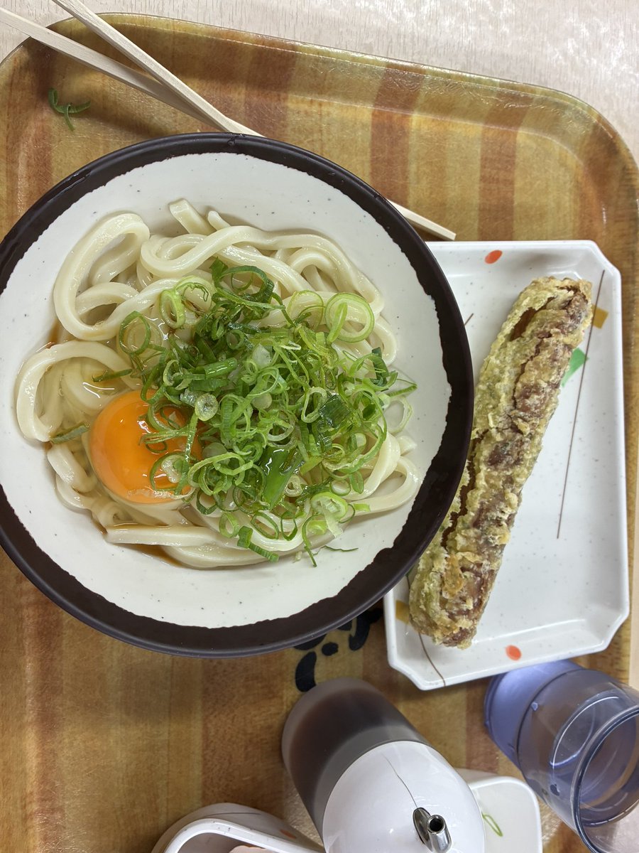 Take40717267's tweet photo. #催事
ホームセンターの催事に行って来た〜
販促の手伝いで高松まで行ってきました。
すごいお客様でビックリ
勝手がわからずオロオロして終わってしまった😱力になれずスマヌ

久しぶりの高松でのうどん
高くなってねぇ〜
デフレで生きて来た身には辛い

#恐ろしき讃岐うどん
#鎌
#草刈り https://t.co/if1qBvhcIy