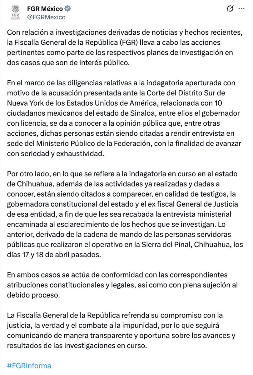 ElissaFigute's tweet photo. @CualquieraMujer Si están quedando como payasos no? Jajaja que 🐶 🐻 la derecha mexicana https://t.co/uGiug78GWh