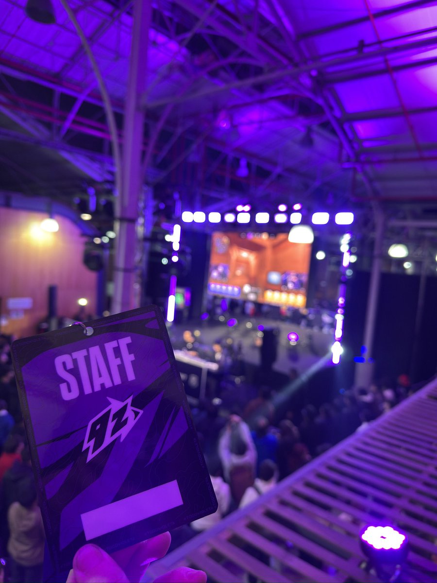 syntrixia's tweet photo. Un poquito del showmatch de @9zTeam 💜

Gracias @FrankkasterX y @FiReSPORTSgg por la oportunidad https://t.co/Q1VBWWjmuv