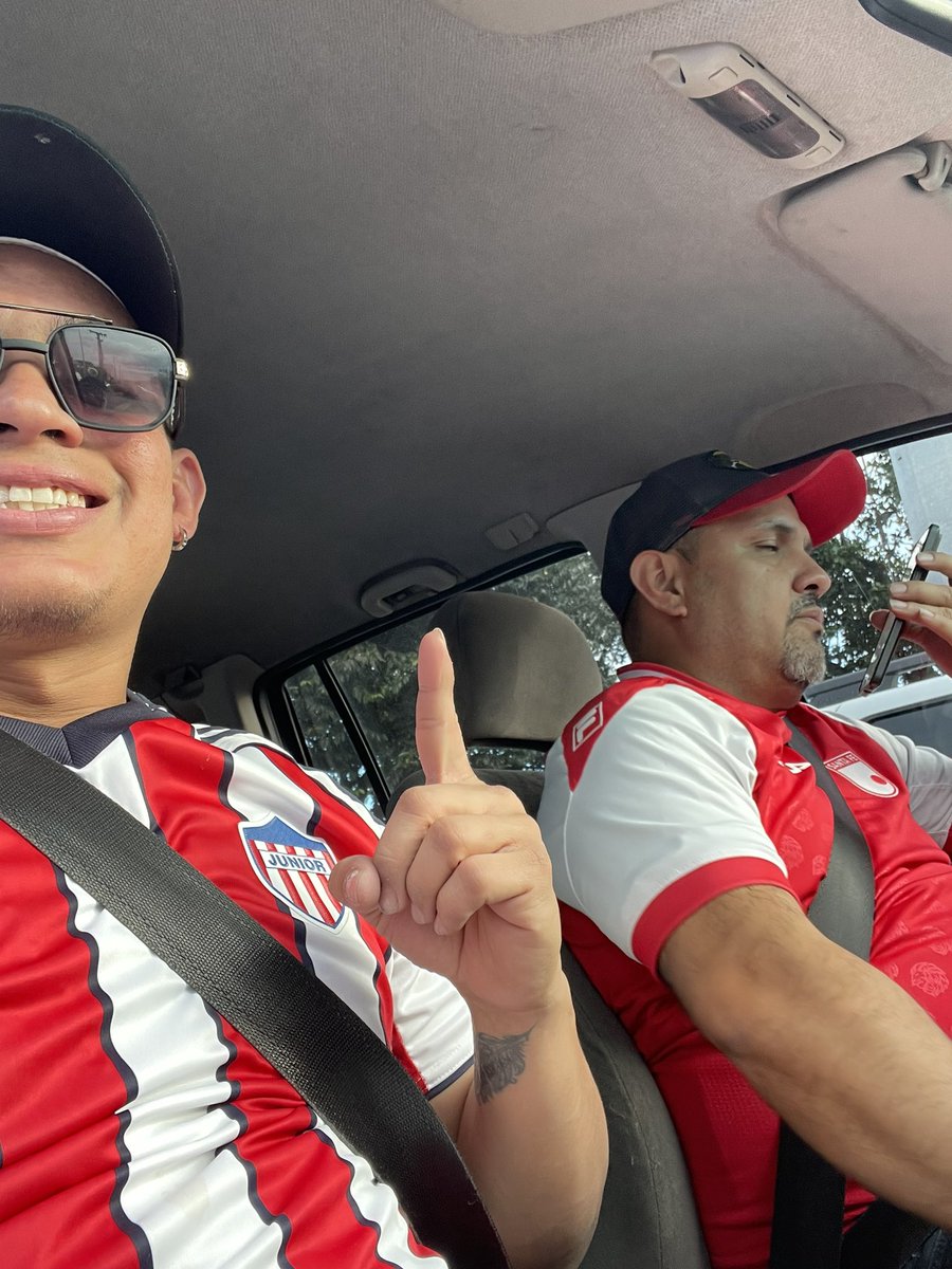 Angelofervar22's tweet photo. Estando listos profe https://t.co/09JGXQW5GD