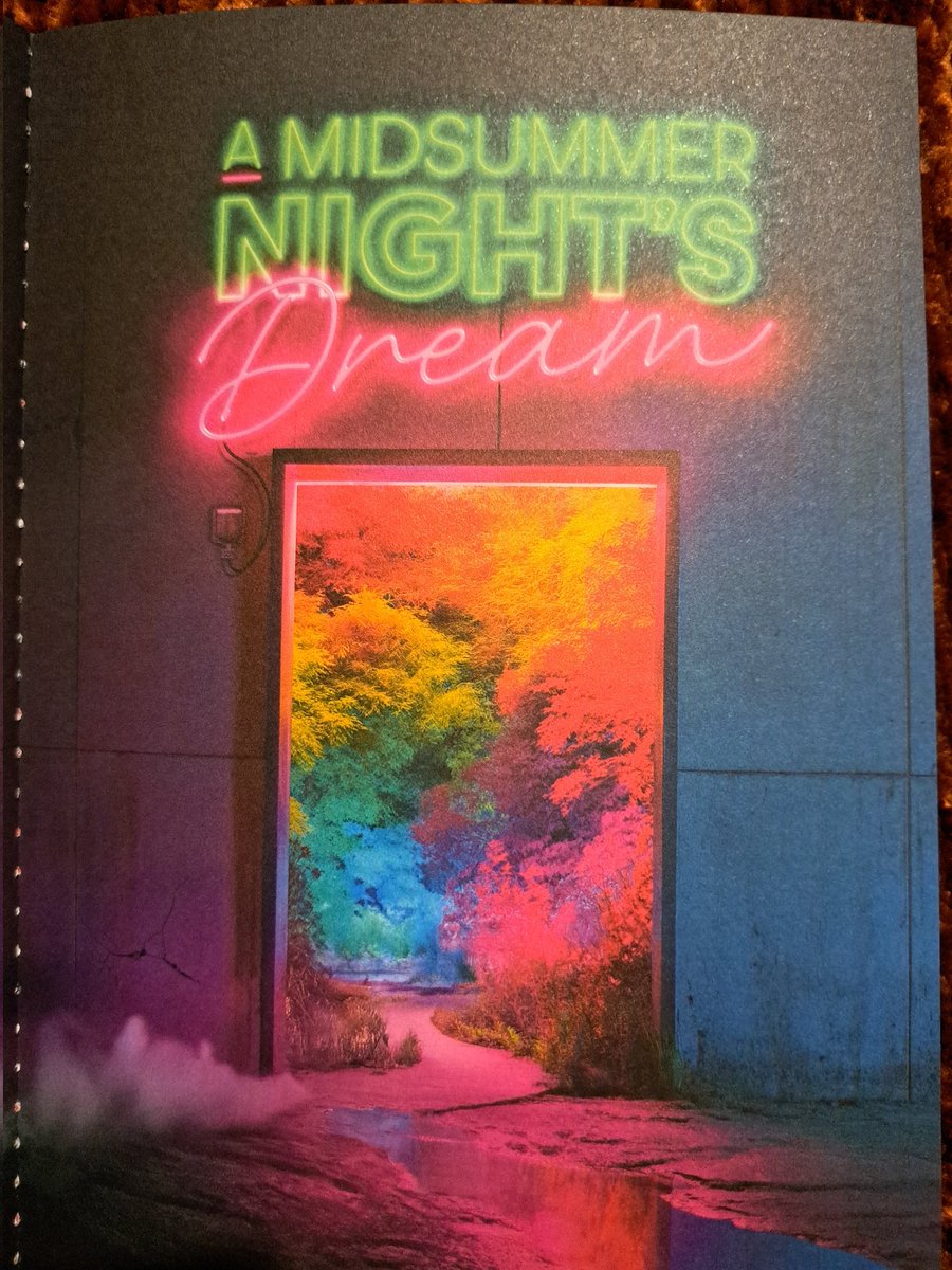 17bincombant's tweet photo. Enjoyed an excellent production of this 👇🏻 tonight at the Birmingham Rep https://t.co/MucRl45XLS