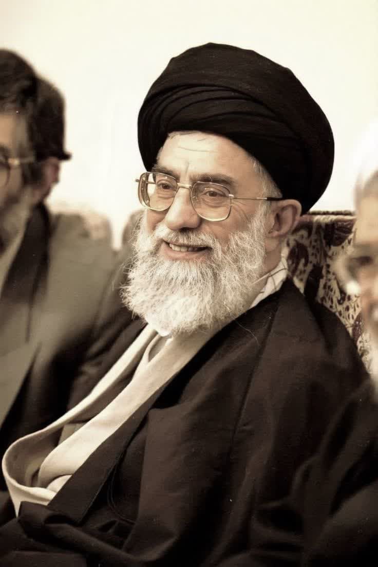 mobtala133's tweet photo. میشه؟ ممکنه؟ 
تو بندهای توافق
بازگشت این لبخند هم
مطالبه کنین...؟ https://t.co/OLb9E21sMr