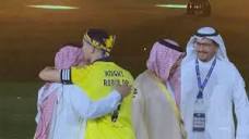 aoq346's tweet photo. رسائل بلا عنوان...
موسم للنسيان جماهيرنا الهلاليه
و قبلة رأس تلخص لك المشهد
ومنافسة دوري روشن2026 ...؟!!🤔
أراكم الموسم القادم جماهيرنا الغاليه جماهير الزعيم الملكي العالمي الهلال 
كلمات 💙🤍 https://t.co/Lu2fi9AxK4