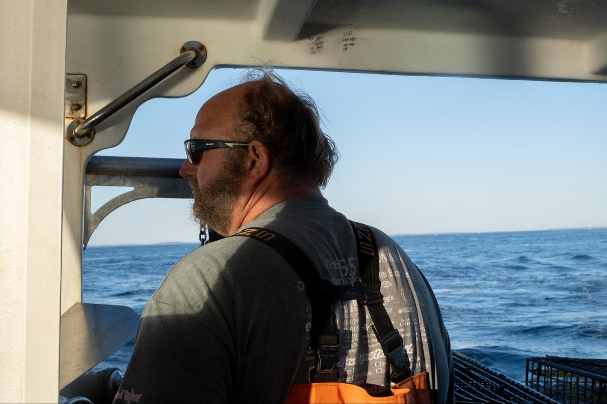 Rob_Lund's tweet photo. “Onboard the Atlantic Viking”

My first national print feature publishes June 16, 2026 in @unplugmagazine — on shelves at Barnes &amp; Noble nationwide.

A day with a Winter Harbor lobsterman. https://t.co/hQ5kBhnNUS