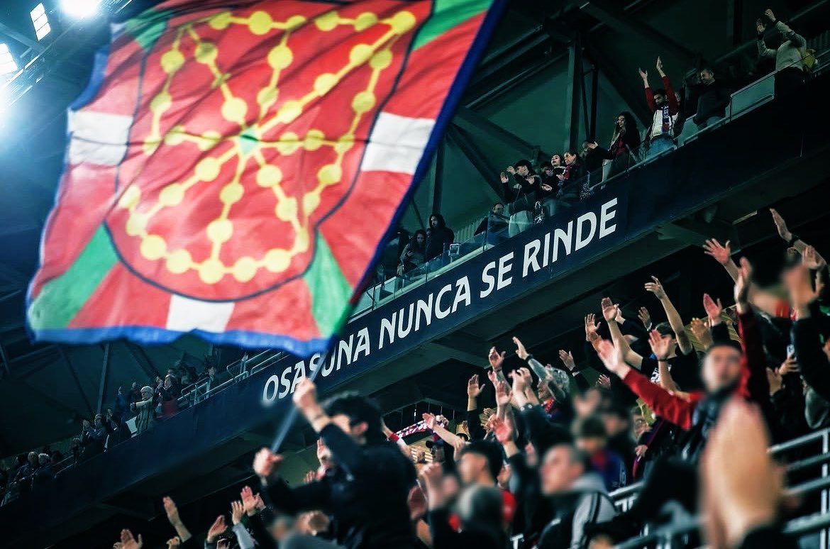 ikerantunez8's tweet photo. A partir del lunes habrá tiempo para hacer autocrítica (MUCHA) y preguntarnos el por qué de esto.

Pero lo más bonito e importante es que podemos decir que somos equipo de primera división que no es fácil.

Hacía mucho que no lloraba por fútbol.

Esto nunca va morir. Osasuna.❤️ https://t.co/C5cQC51djq