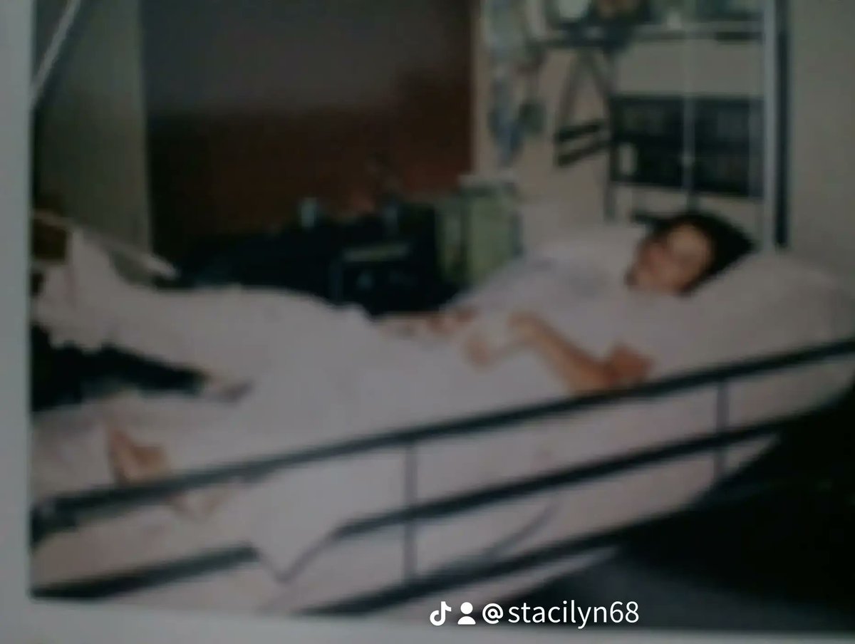Staci Lyn tweet media
