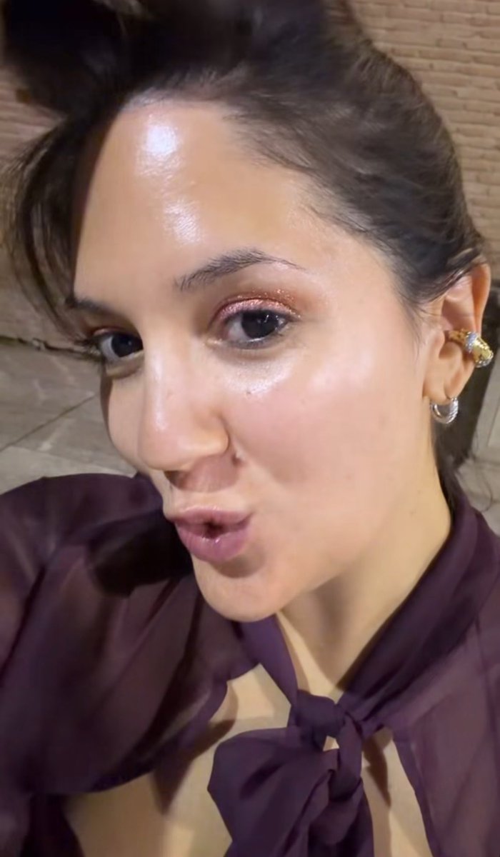 Huerfanela tweet media