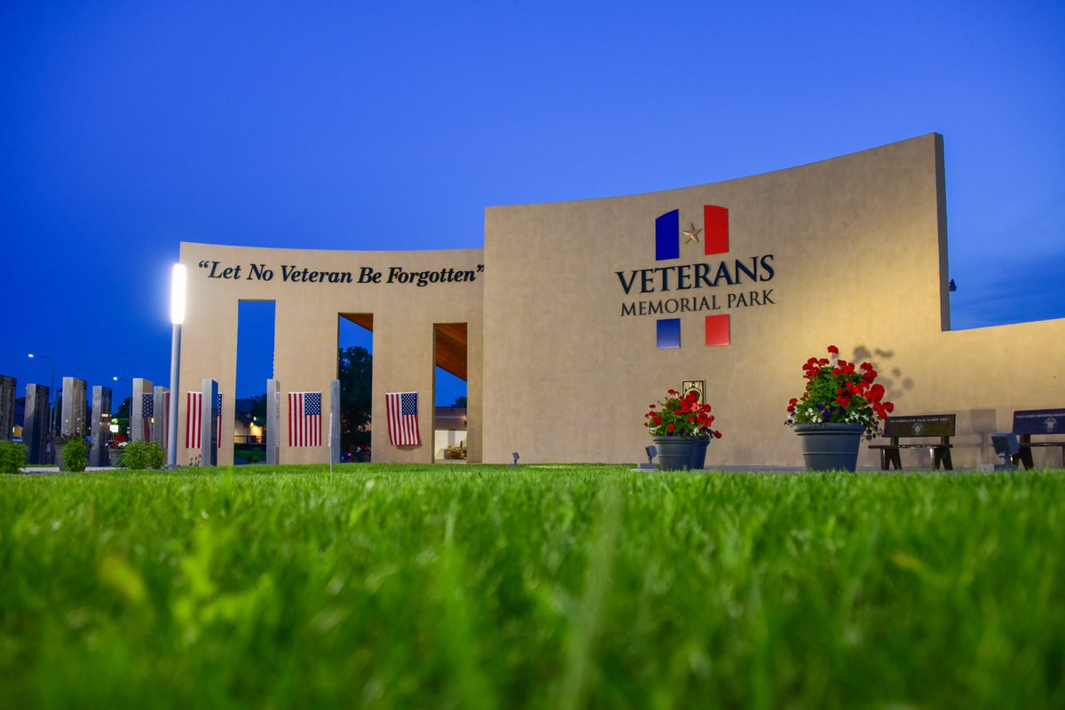 BulldogPhotoCo's tweet photo. May we pause between the cookouts, lake days, and long weekends to reflect, remember, and give thanks.

We remember the heroes who gave everything for the freedoms we enjoy every day. 🇺🇸

Gone, but never forgotten.

#neverforgotten #memorialdayweekend https://t.co/bqx9gz6QqV