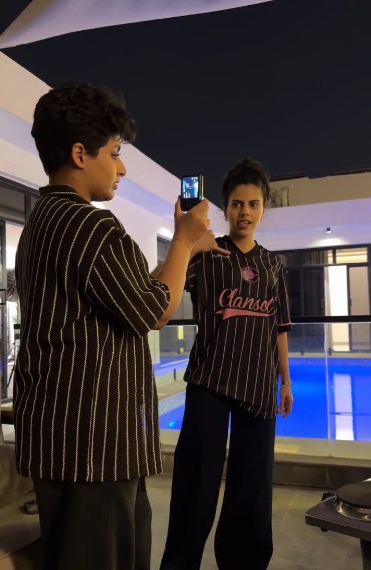 ليَلـووو tweet media