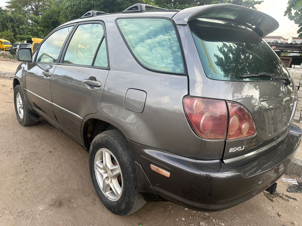 kage_dattebasa's tweet photo. @Carsnationn DISTRESS SALE LEXUS RX300., 
2002. MODEL
ENGINE 💯 
GEAR 💯 
AC LEAKING 
BUY AND DRIVE 
PRICE: 3.2M
LOCATION OJO https://t.co/GxKsJnOxq8