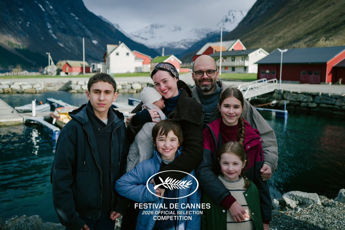 AndresOlasToroX's tweet photo. [Hilo] Así estrenarán en México los ganadores del Festival de Cine de Cannes 2026:

@cineCANIBAL distribuirá ‘Fjord’, ganadora de la Palma de Oro. La película de Cristian Mungiu es protagonizada por Sebastian Stan y Renate Reinsve. https://t.co/4LixnKPzwd