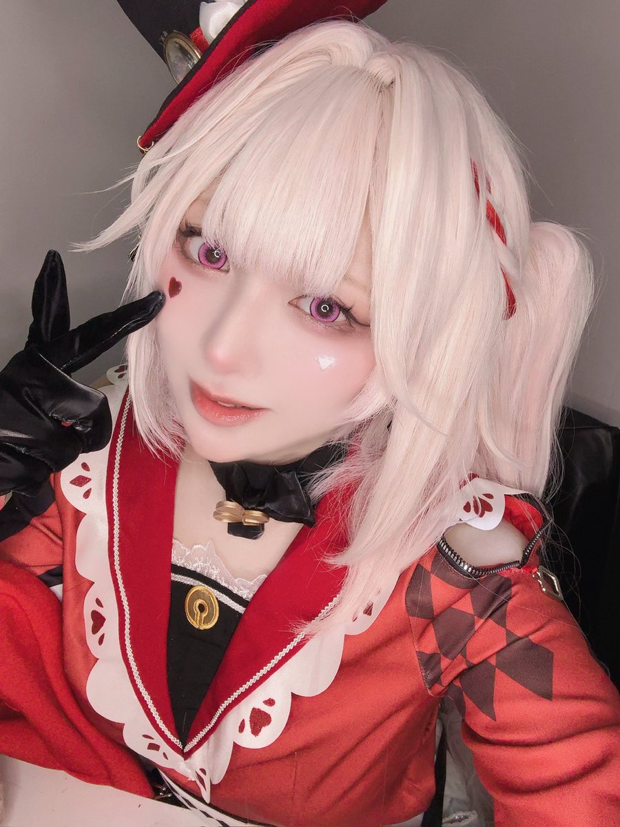 mknkr42213's tweet photo. こんひばな〜もまたやりたいね(コミケで写真集出すけど)
前髪の真っ直ぐすぎないぱっつんがお気に入り🎇あとはまつげ https://t.co/SHQ8sSfIeZ
