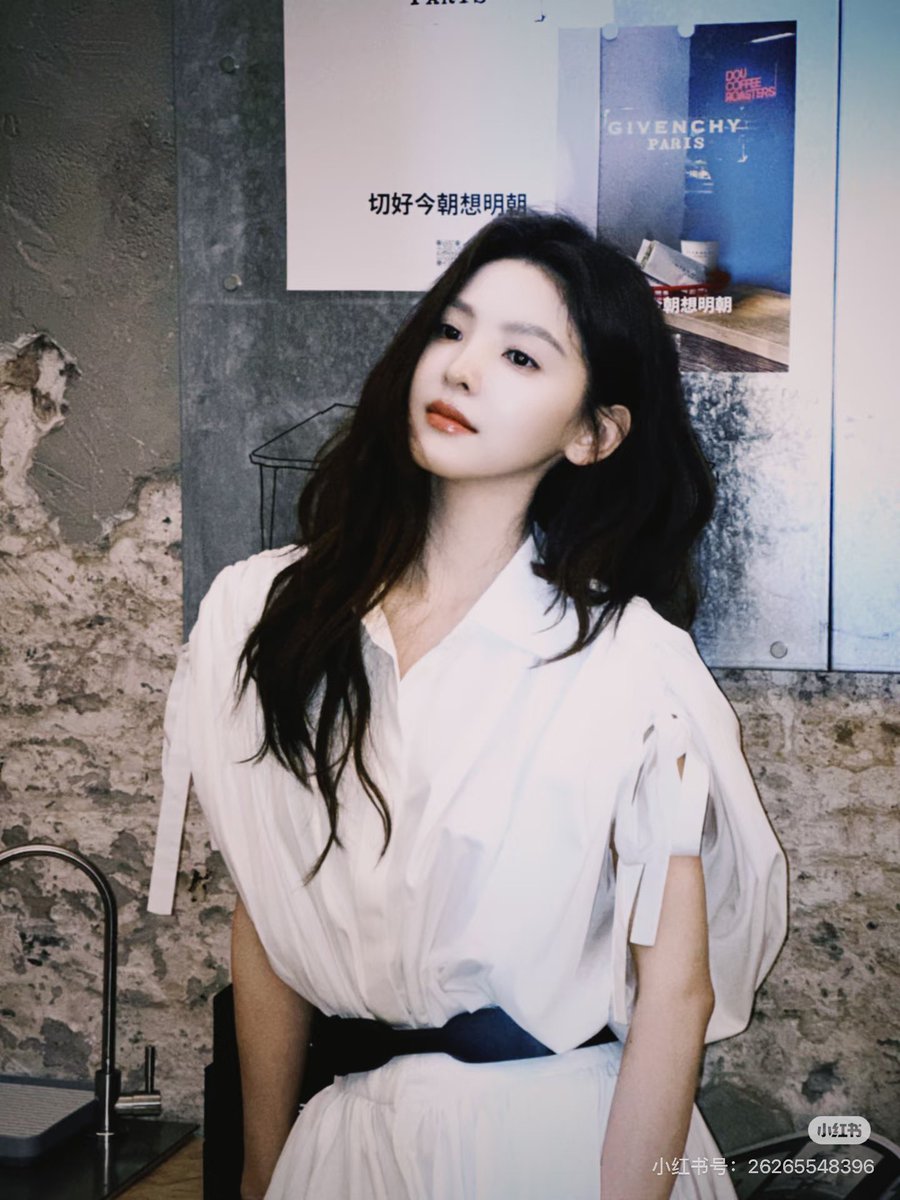 푸 tweet media
