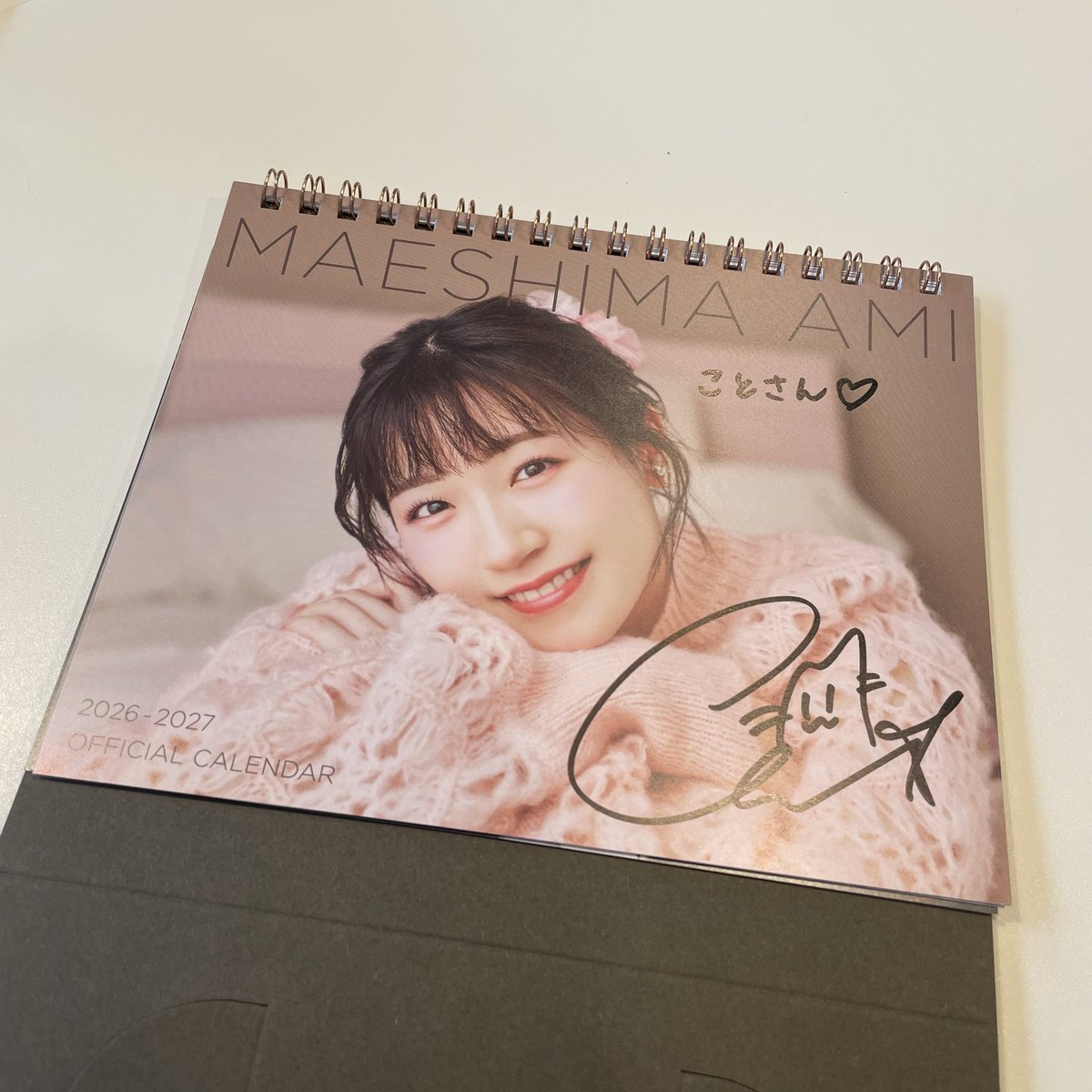 toufukapi4101's tweet photo. 昨日一瞬だったけど楽しかったな〜(*^^*)
毎年カレンダー買っちゃう！
いまだにあみたが近いと緊張するわ笑

#Angraecum https://t.co/YkXfcUULUp