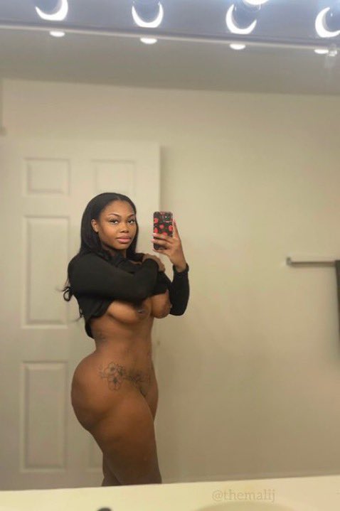 Mona lissa backup❤️🦋 tweet media