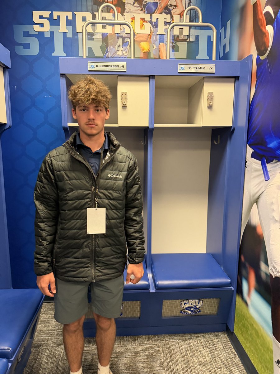 jbyers_16's tweet photo. Thank you for having me at junior Day @coachpcrowley @coachtaclark @coachatsmith.
Had a great day and viewed some great facilities and a great school at @CNUcaptains!
@BRSfootball 
@Jahlil_Puryear https://t.co/gbWw8Nc2dL