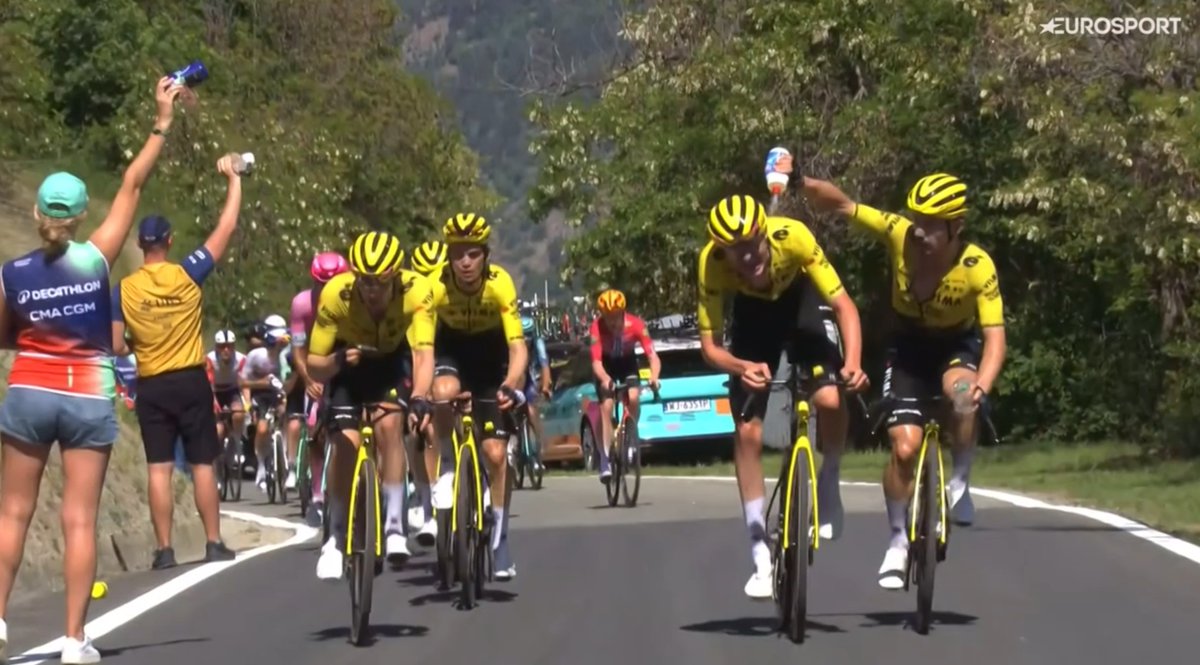 EchelonsHub's tweet photo. Most criminal thing I've seen in pro cycling https://t.co/MGnxdUMd1W