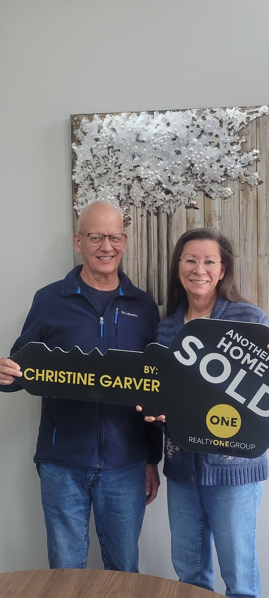 SellingParker's tweet photo. SOLD!!! Congratulations on the sale of your beautiful home! On to the next adventure!!! #ChristineSellsColorado #lovewhereyoulive ##loverealestate #coloradorealestate #REALTOR https://t.co/hjjV8AkEUu