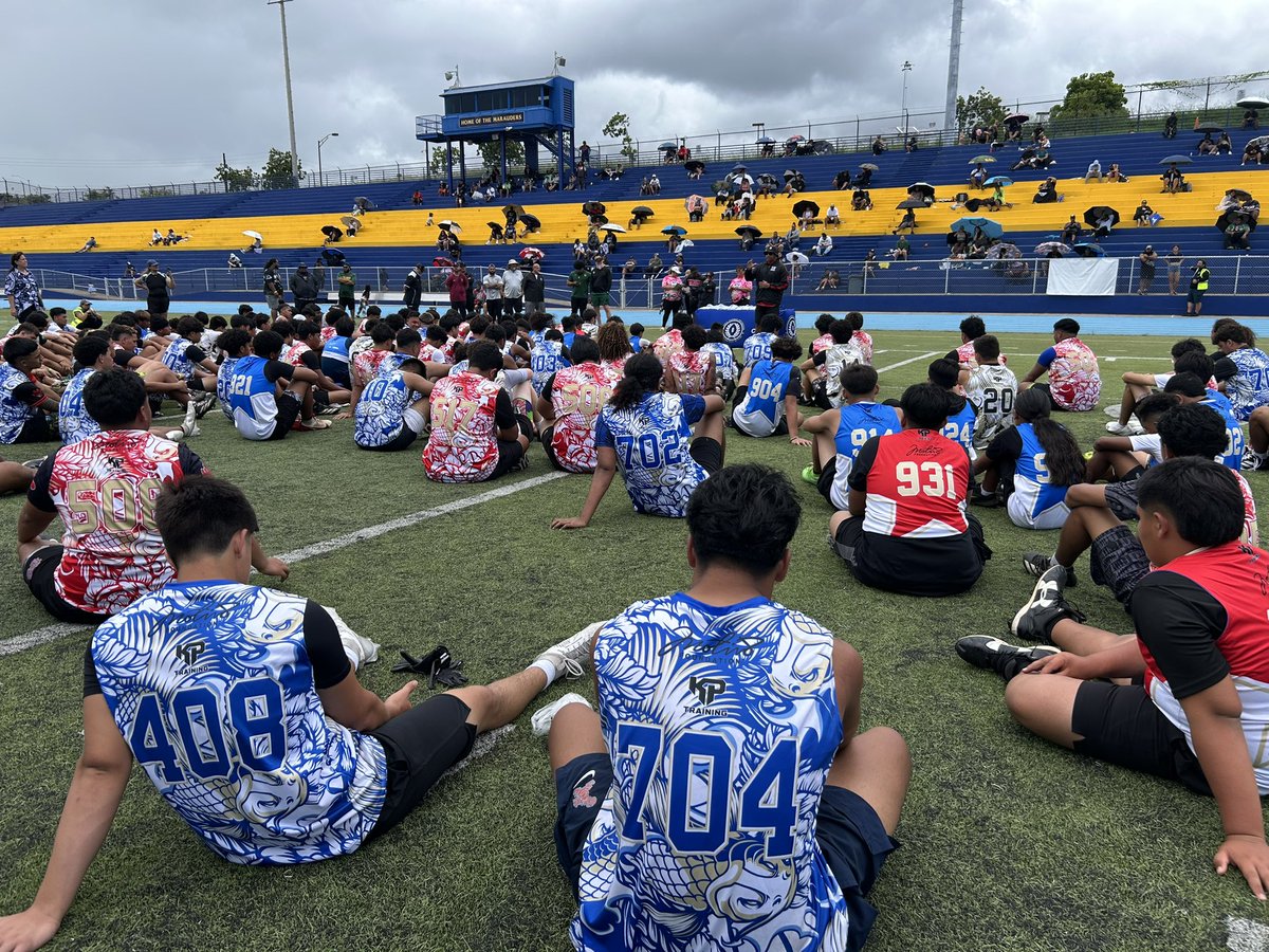 KuuleiAgbayani's tweet photo. Another awesome @808ProDay 🤙 @HIsportsradio https://t.co/HMatwru831