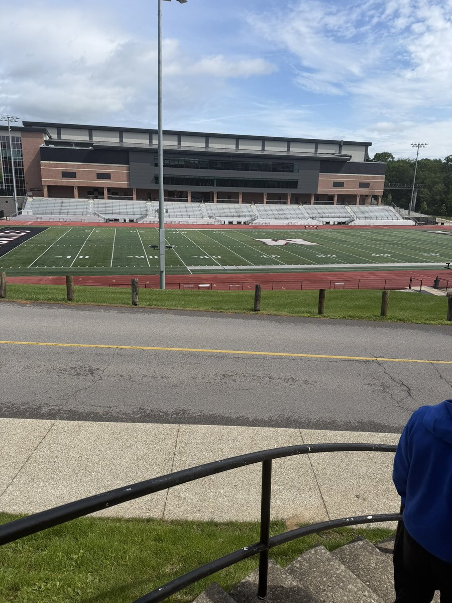 NWiilliiams's tweet photo. Massive thank to @CoachMNardo and the entire Muskingum Coaching Staff for having me out on campus to attend Junior Day and their prospect camp. They have stunning facilities and a family like community! Again thank you @MuskingumFB for having me  Go Muskies!! https://t.co/ByRqH4Pl3o