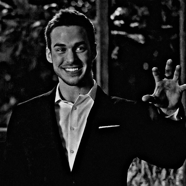 Parkermalachai1's tweet photo. #SeductiveSunday https://t.co/rCuujRCvXH