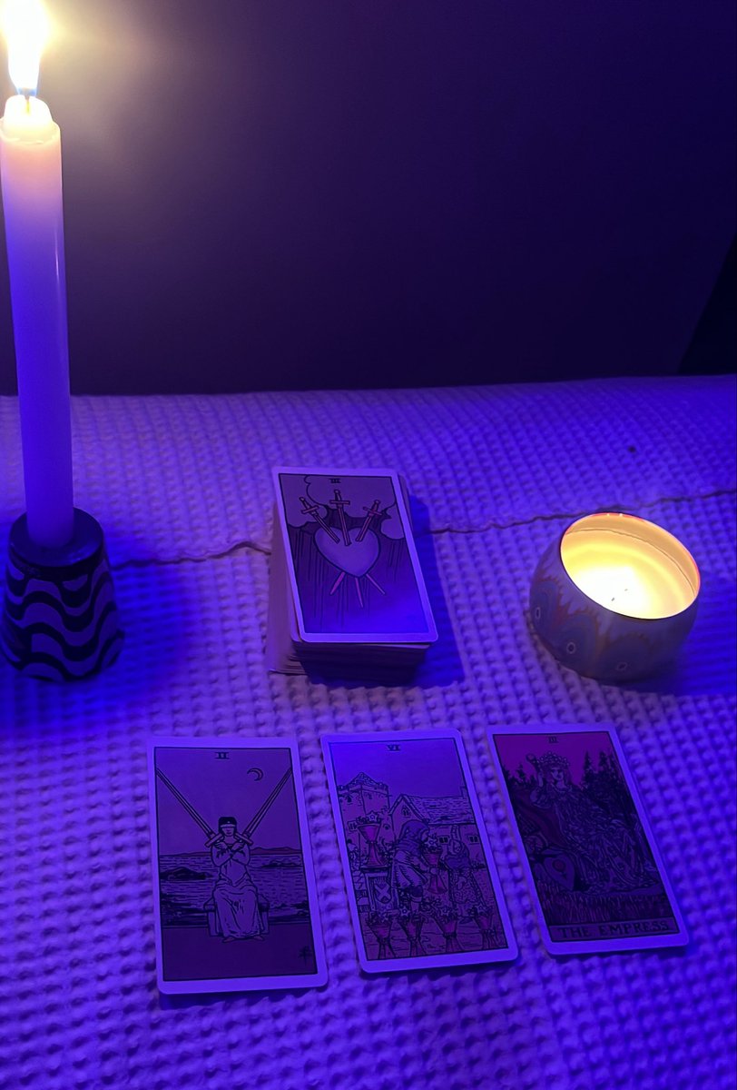 𝒶𝓎𝓇𝒶 𝓈ℴ𝓁𝒶𝓇🌞 mesa aberta! tweet media