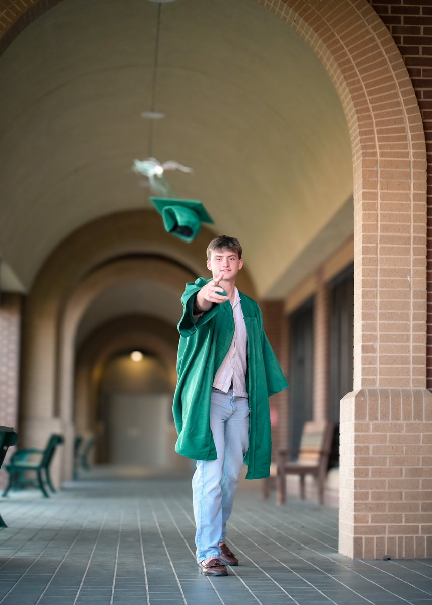 Derrek_Vowell's tweet photo. Thank you Azle! @Devo26Dorris @Mlholly @mattdwalter @Vines0617 @jwheeler294 @CDavidson8457 @coachcjones1 @RecruitAzle @CiscoCollegeFB @CoachRiz @Reaganjones080  #wranglerup #scoboys https://t.co/t7gWJL4z38