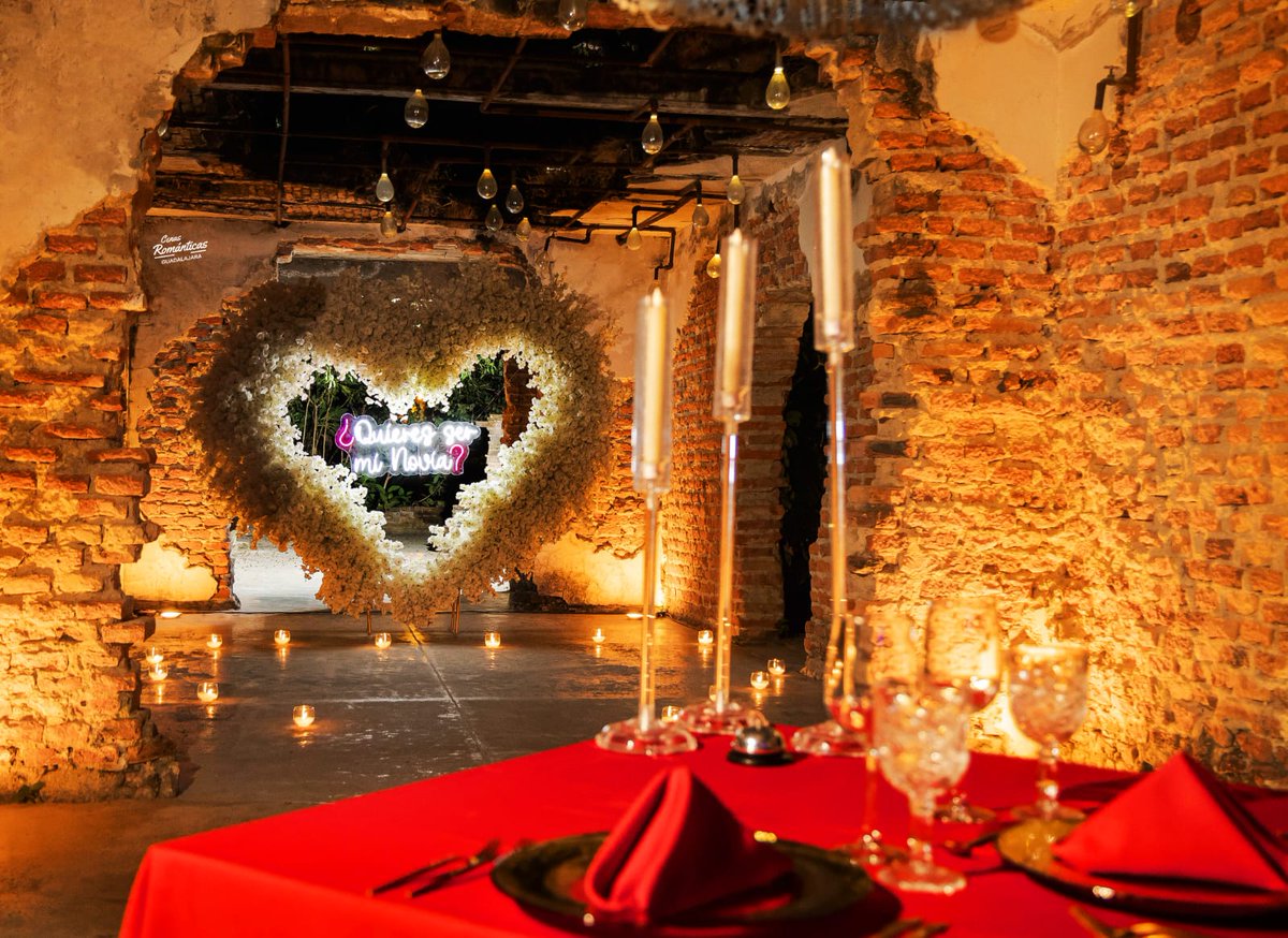 CenasGdl's tweet photo. Un hermoso escenario donde cada detalle es pensado para que disfruten de ese momento especial 😍

#cenasromanticasgdl 
#Cenasromanticasguadalajara 
#quieresserminovia https://t.co/60geiR7Cqe