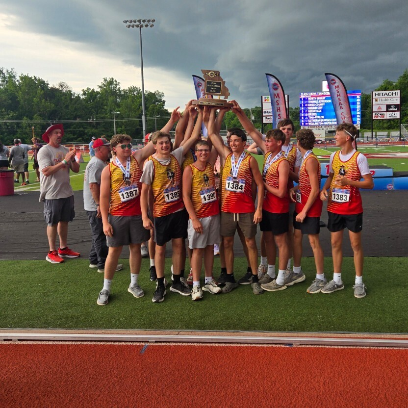 NorthShelbyHS's tweet photo. STATE CHAMPIONS!
Our North Shelby Raider Boys Track Team are the Class 1 State Champions!
#WeAreNS #IAmARaider https://t.co/umVOB9Lvqc
