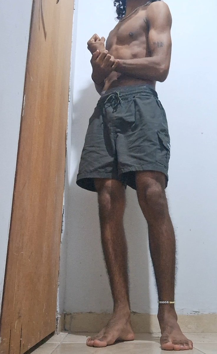 errd666's tweet photo. Corpinho tá crescendo 💪🏾 https://t.co/WNPSMxnQvH