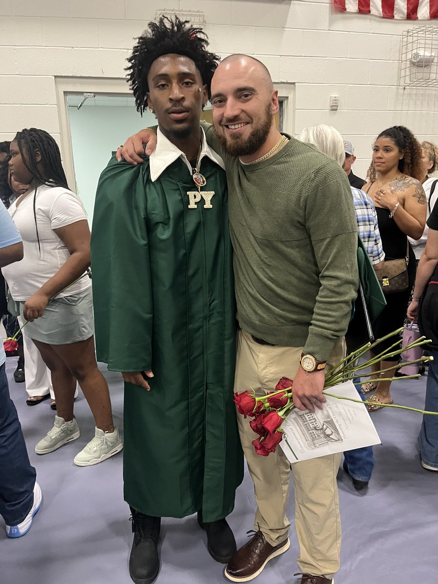 NGeeHoops's tweet photo. Special moment last night as we celebrated our seniors moving on to their next chapters!

#PantherPride #PawsUp https://t.co/yDepoRPtDv