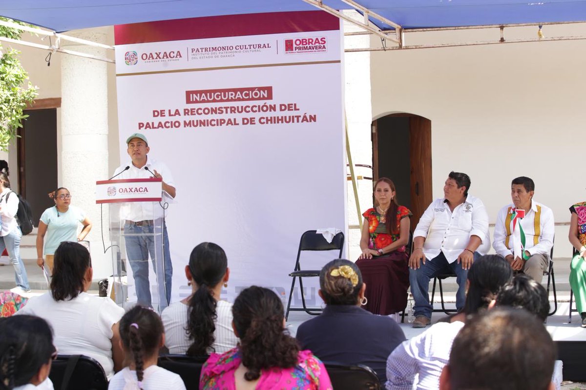 Nino_Morales1's tweet photo. Asistimos a la inauguración de la reconstrucción del Palacio Municipal de Santo Domingo Chihuitán, encabezada por el gobernador @salomonj, acompañado de mi amigo Helberg Rueda López, presidente municipal.

Esta obra representa un compromiso cumplido con las y los habitantes del municipio. Después de varias administraciones y muchos años de espera, hoy este importante espacio vuelve a lucir digno y a la altura de la historia y la identidad de su pueblo.

#NinoMorales #Morena #SenadorDeTerritorio