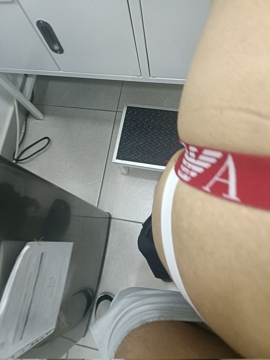 Cristopher4010's tweet photo. Cómo cuando vas al doctor por una inflamación en la entre pierna 😏 y terminas preñando al doc!
#morbopúblico 
#cruisingméxico 
#gaypuebla
#morbogay
#grinderpuebla
#heterocurioso
#chacal

Excelente fin de semana bandita y besos negros para todos!🤤😎😏 https://t.co/EuyYyOEoIU