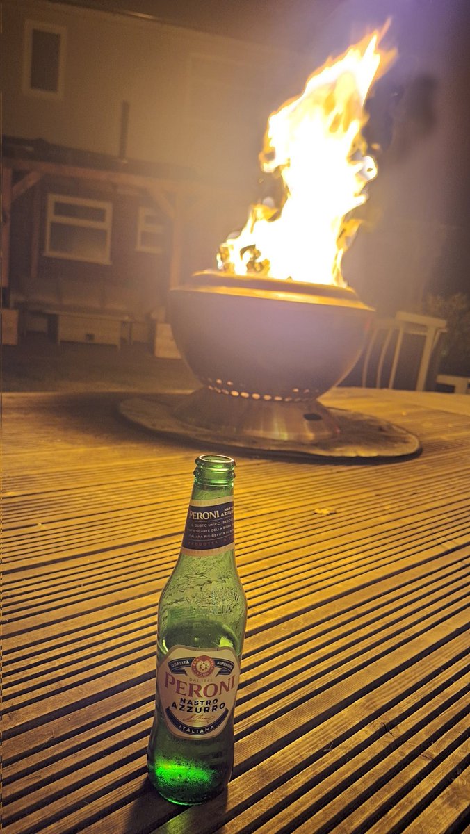 Seags06's tweet photo. I love an evening with friends.......❤️ https://t.co/zIb7pyXpF6
