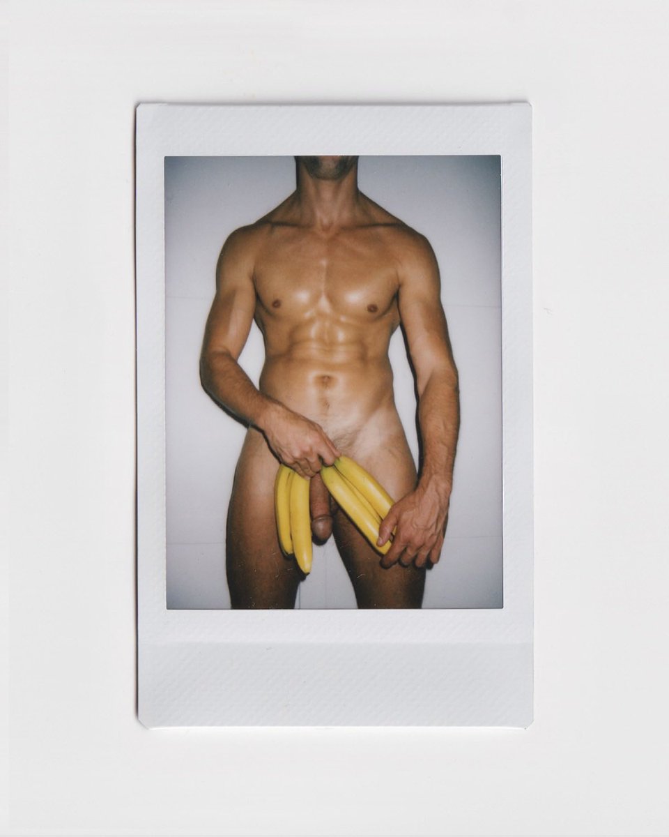sunnythepoolboy's tweet photo. “TOP BANANA!”

the first piece that ever sold in my first gallery showing is on display now at jaco moretti arts in palm springs. if you’re in town, swing by and check out the show ;) https://t.co/Pvm4rHc1SR