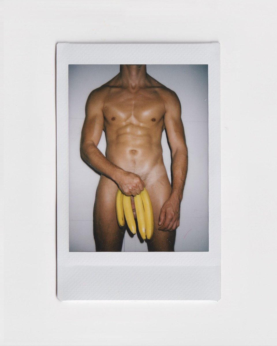 sunnythepoolboy's tweet photo. “TOP BANANA!”

the first piece that ever sold in my first gallery showing is on display now at jaco moretti arts in palm springs. if you’re in town, swing by and check out the show ;) https://t.co/Pvm4rHc1SR