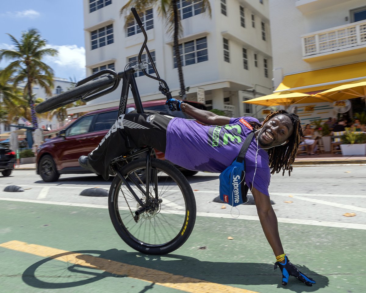 sebikes's tweet photo. Man, @bs.dell definitely brought the heat to Florida! 🔥 Here are a couple of hand drags in Miami Beach on the Savage Flyer. 🏖️ #sebikes #sebikeslife #savageflyer https://t.co/aqxmFm6qhx