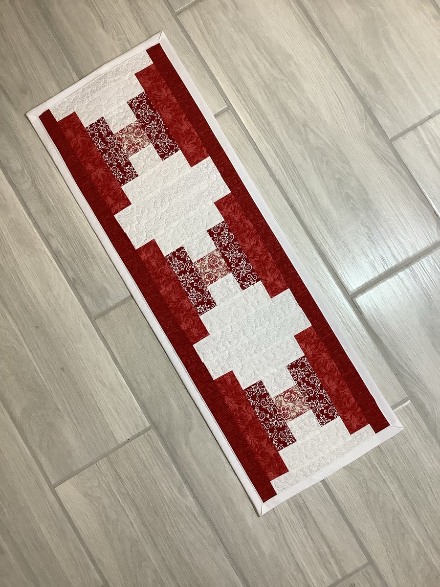 RiofrioJan's tweet photo. Latest quilted table runners listed in my Etsy shop. #sewingbyjanina #tablerunner #quilting #gift https://t.co/CXCrmlISAt