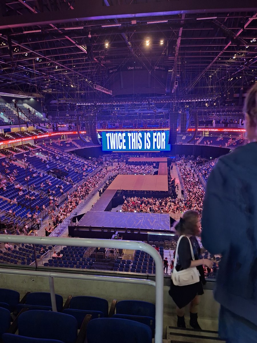 timeazzzz's tweet photo. Cannot believe a managed to get a free upgrade at the berlin concert🥲(i was crying so bad people stared at me weirdly😅)#TWICE https://t.co/Qp94ghxnu4