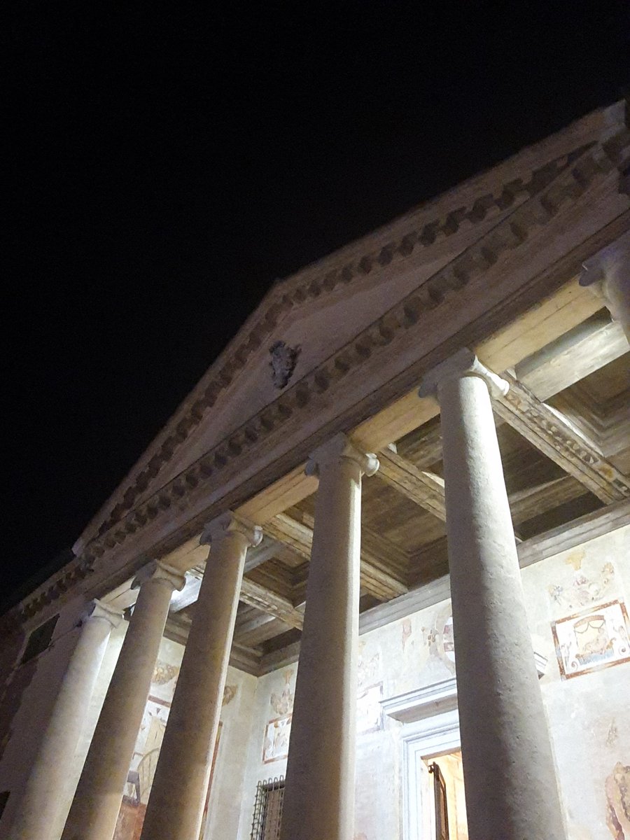 fried65's tweet photo. Villa Badoer, Andrea Palladio. Fratta Polesine https://t.co/4Ch3Qkf0uz