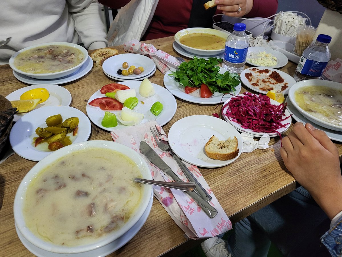zirlayan's tweet photo. dogum gunu hediyem olaraktan bana paca ismarlayan koca yurekli nugocum kesene bereko😘 bol saMırsaklı https://t.co/vXDk2bgFZR