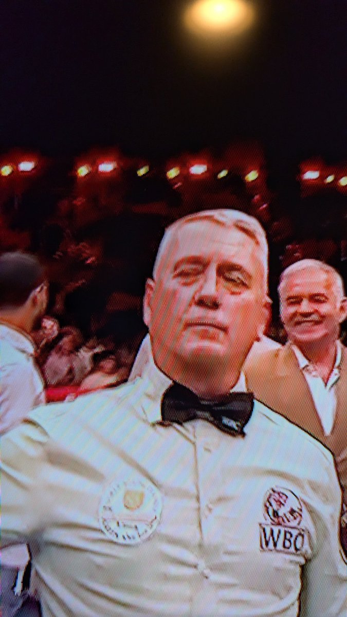 PDG4LIFE's tweet photo. Biggest fucking criminal in Egypt today.... And that's saying a lot.
#UsykVsVerhoeven #EgyptFight #usykrico #boxing https://t.co/fvZBYpSgLT