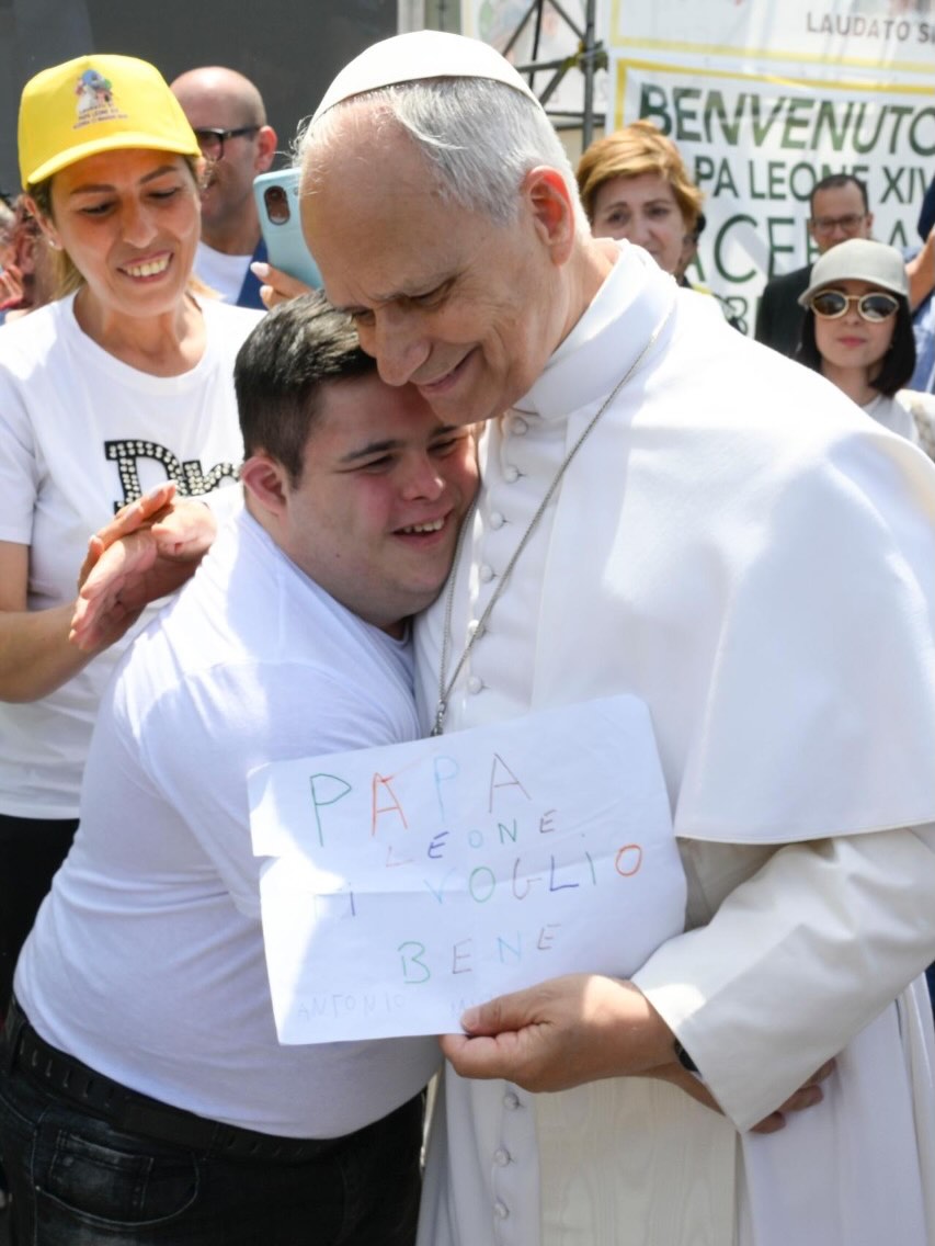 Catholic News World tweet media