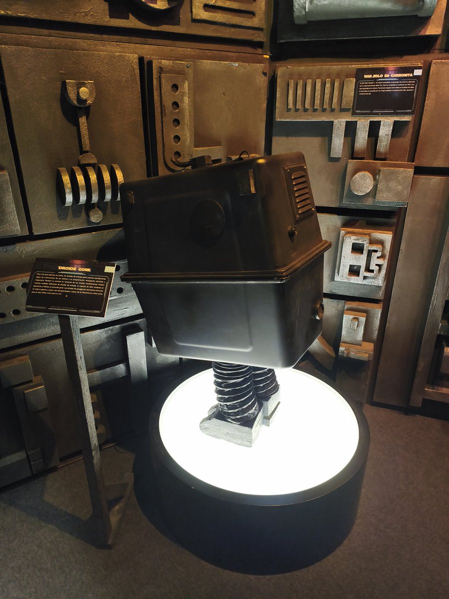 Gremio_Sombras's tweet photo. Imágenes de la exposición de Star Wars en Madrid, "El Imperio Fan Contraataca", que se encuentra en el Espacio Ibercaja Delicias (Paseo de las Delicias, 61, 28045 Madrid).
#Starwars #Gamers #Mundogamers #FanStarwars #Gamerscomunity https://t.co/wL6wiQwSyh